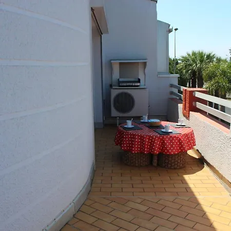 T3 Climatise Avec Parking Privatif Proche - 5psol29