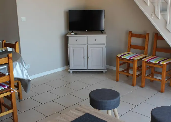 Apartamento T3 Climatise Avec Parking Privatif Proche - 5psol29